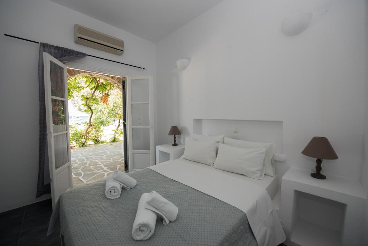 Ostria Studios & Apartments Alikí Buitenkant foto
