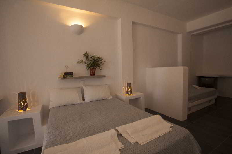 Ostria Studios & Apartments Alikí Buitenkant foto
