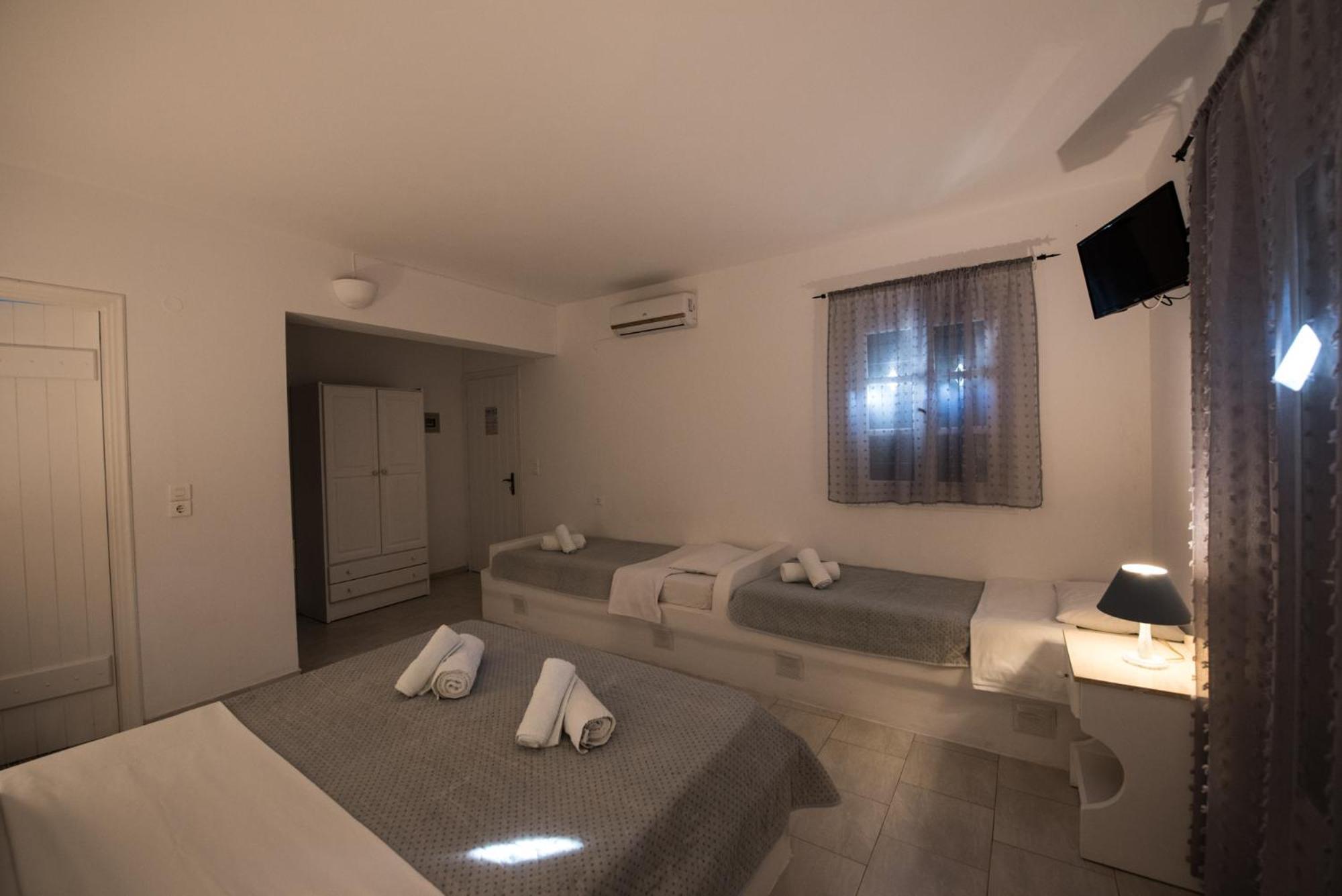 Ostria Studios & Apartments Alikí Buitenkant foto