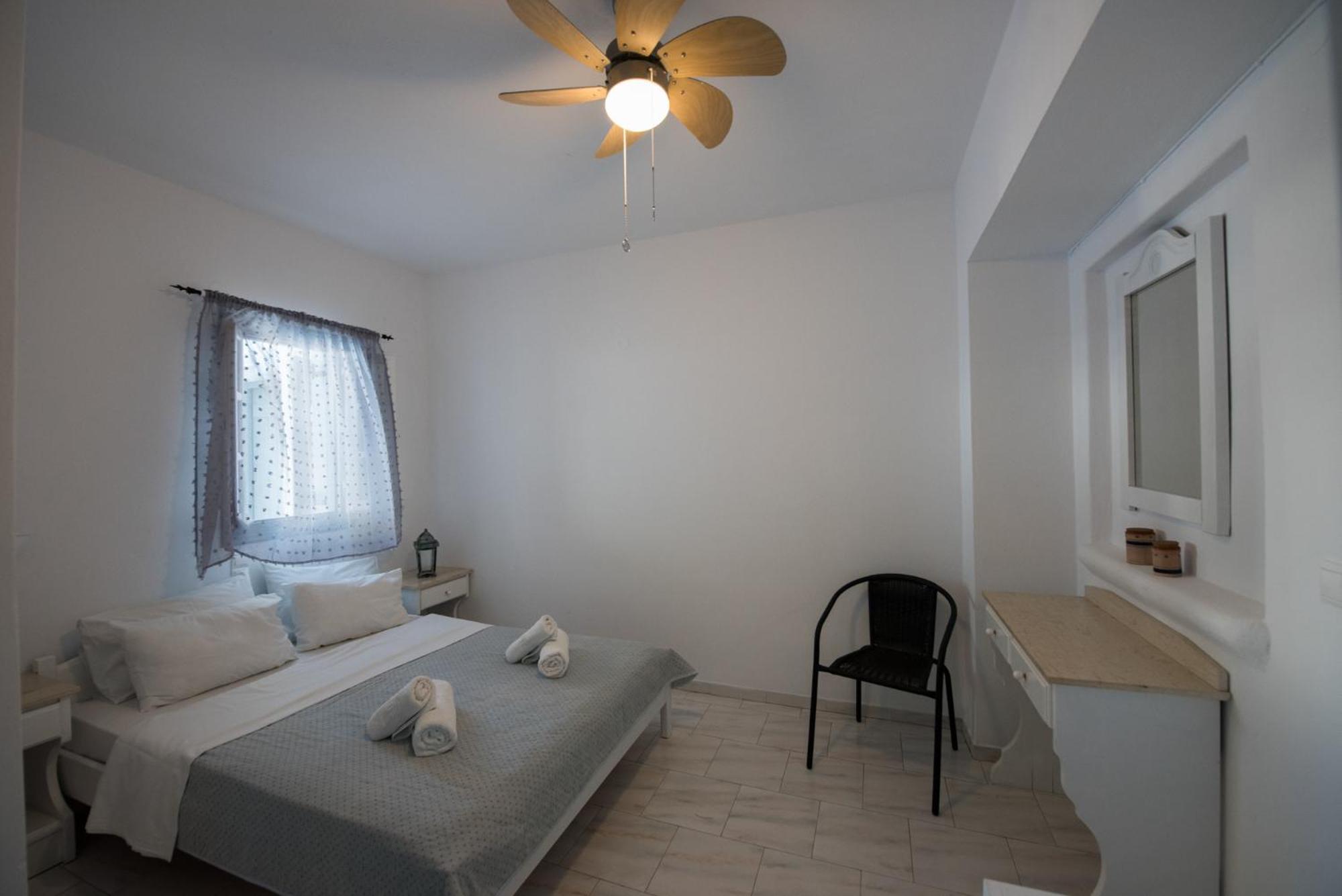 Ostria Studios & Apartments Alikí Buitenkant foto